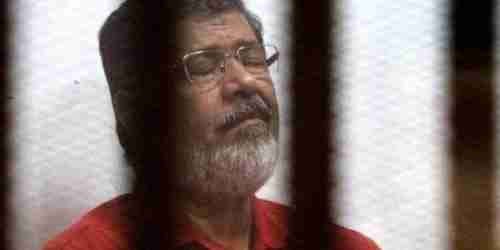 أول فيديو لوفاة الرئيس المصري السابق محمد مرسي وماذا حدث أثناء المحاكمة؟