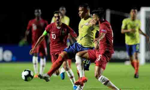 كولومبيا تخطف فوزًا ثمينًا أمام قطر