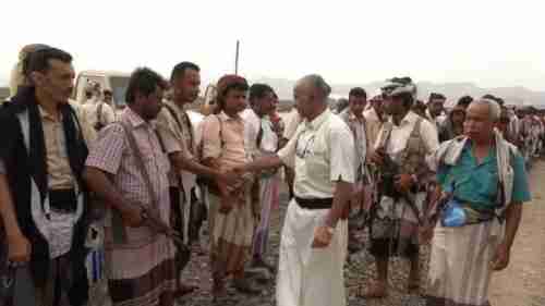 فيديو- استقبال حاشد في الساحل الغربي للقائد العسكري أفندي بعد إفلاته من قبضة الحوثيين