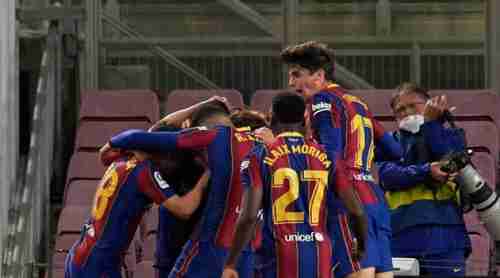 "زلزال في المملكة".. نجم برشلونة السابق يقترب من الانضمام إلى النصر