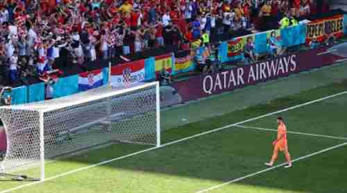 يورو 2020 | حارس إسبانيا يسجل هدف كوميدي في مرماه أمام كرواتيا