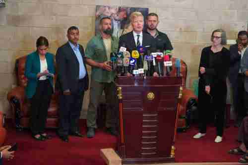 غروندبرغ في صنعاء للتباحث حول طرق تعز والمحافظات الاخرى