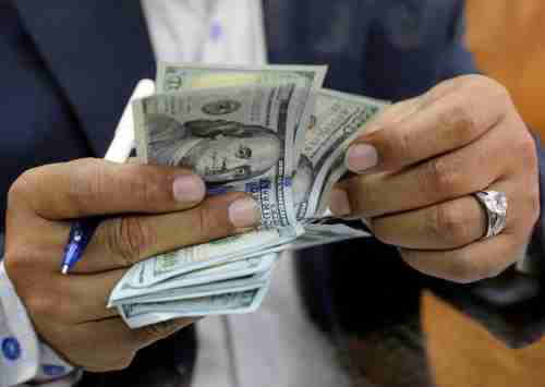 محلات الصرافة تعلن السعر الجديد للريال اليمني مقابل العملات الأجنبية (أسعار الصرف)