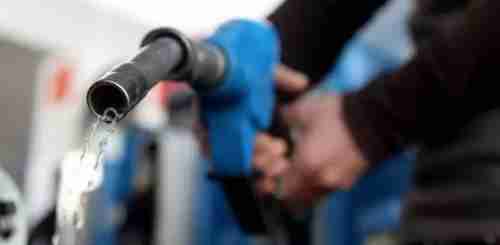 أسعار جديدة المشتقات النفطية في اليمن السبت 25 / يونيو / 2022 .. تسعيرة البنزين + الديزل في صنعاء وعدن وتعز ومأرب وحضرموت