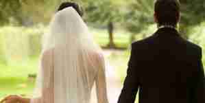 عريس سعودي يعيد العروس لأهلها ويمهلهم 20 يوماً !! .. لن تتخيلوا ماذا اكتشف بزوجته وأصابة بالصدمة !!