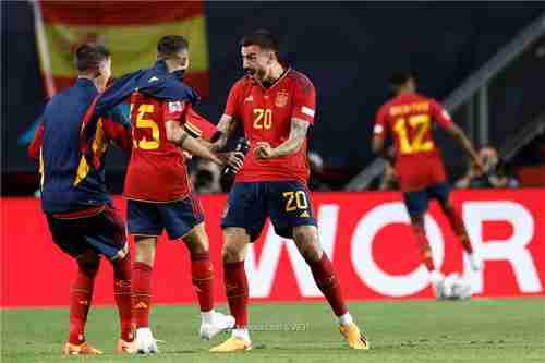 إسبانيا تصعق إيطاليا وتبلغ نهائي دوري الأمم