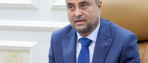 رئيس الوزراء يدعو شركاء اليمن إلى دعم خطة الحكومة وأولوياتها