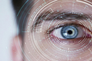 عينيك تستحق الاهتمام .. 4 نصائح للوقاية من إجهاد العين في زمن الشاشات والإضاءة الزرقاء