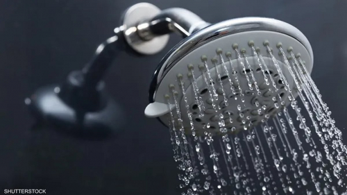 الاستحمام بالماء الساخن.. راحة مؤقتة قد تكلفك جفافًا وتهيجًا ومشاكل في القلب