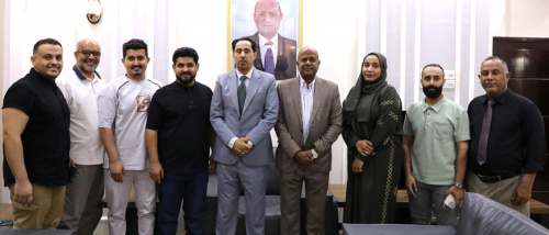 وزير الشباب والرياضة يشيد بنجاح بطولة عدن الأولى للبولينج