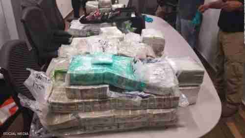 كنز دولارات في "أغرب مكان".. وأصحابه تركوه عمدا