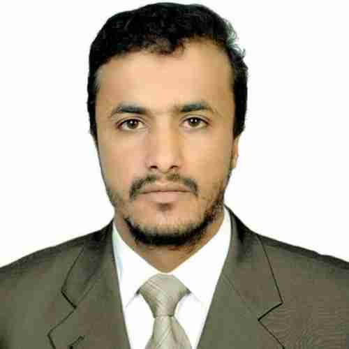   رئيس شعبة الحرب النفسية بالجيش اليمني يستقيل احتجاجا على قرارات الرئيس هادي 