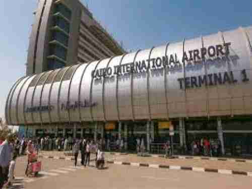 خطوط جوية عالمية تعلق رحلاتها إلى مطار القاهرة