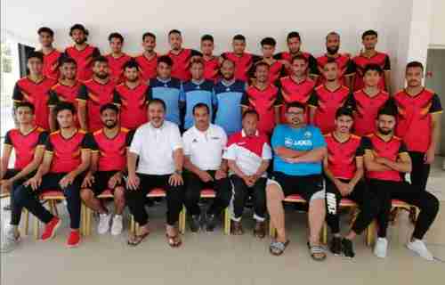 وزير الشباب والرياضة يهاتف بعثة  المنتخب الوطني قبل انطلاق بطولة غرب آسيا