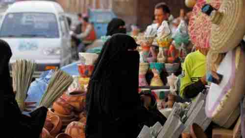   إذاعة أمريكية: اعتداءات غير مسبوقة تطال النساء في مناطق الحوثي.. وتهم الدعارة بمثابة حبل المشنقة