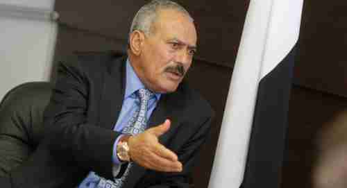 شاهد نشر صورة جديدة لبندقية الرئيس"صالح" التي نهبها الحوثييين بعد اقتحام منزله واغتياله