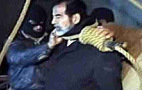 شاهد ظهور شبيه "صدام حسين" طبق الأصل في هذه الدولة .. وهكذا كان مصيره الإعدام.. (فيديو صادم)