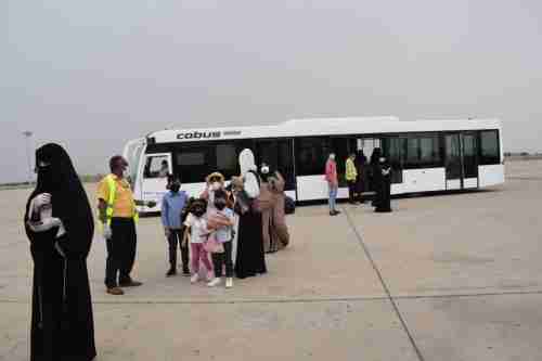 بالصور.. أول رحلة لليمنية من عدن الى القاهرة بعد كورونا 