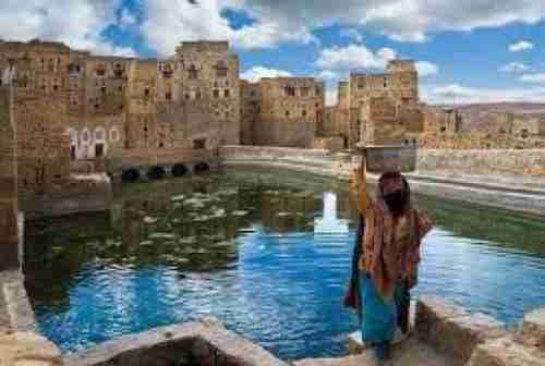 ”البنطلونات” و”البشرة السوداء” تقود عدد من الشبان الى سجون مليشيا الحوثي