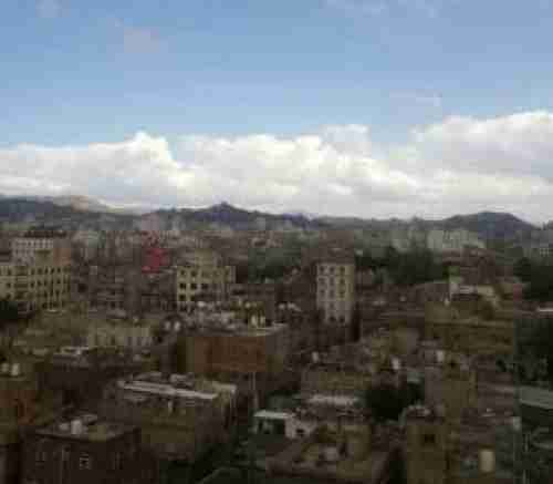 قتيل وعدد من الجرحى في إشتباكات عنيفة وسط العاصمة صنعاء بأول أيام العيد