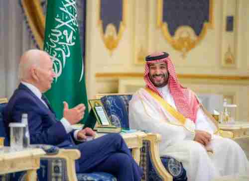 الحكومة اليمنية تحسم الجدل وتكشف عن سبب تراجع الرئيس بايدن عن سياسته العداونه تجاه السعودية وإصرار بن سلمان على موقفه