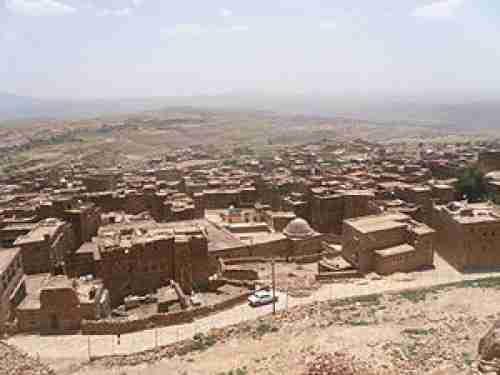استهداف منزل شيخ قبلي ونجل قيادي في حزب الإصلاح بقنبلة يدوية