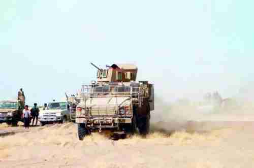 الجيش اليمني يستعيد موقعين في لحج بهجوم معاكس بالتزامن مع هجمات حوثية في الحديدة