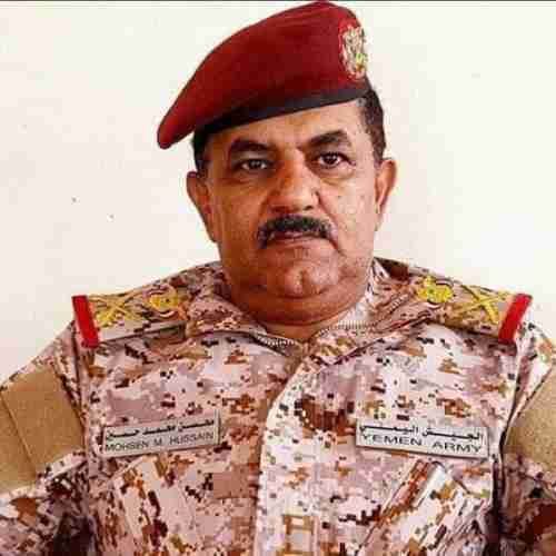 وزير الدفاع اليمني يصدر أول توجيه بشأن الجاهزية القتالية للجيش و يهاتف ”بن عزيز”