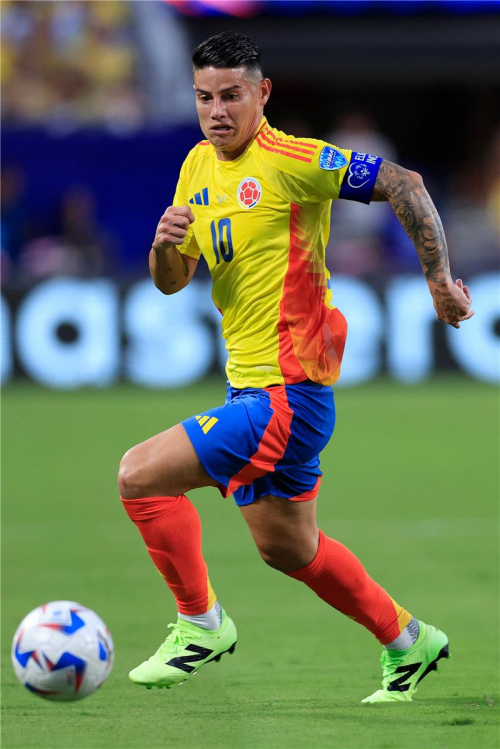 بعشرة لاعبين.. كولومبيا تبلغ نهائي كوبا أمريكا على حساب أوروجواي