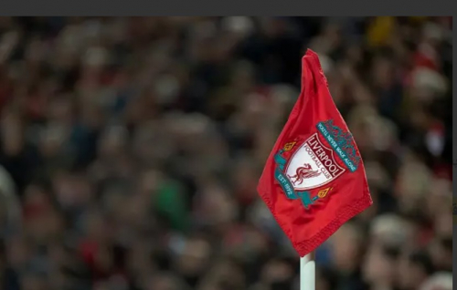 واقعة عنصرية تنهي لقاء ليفربول وفرانكفورت