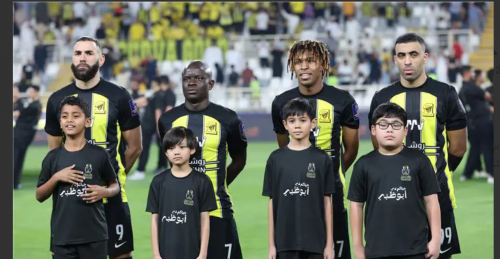 نجم اتحاد جدة على طاولة برشلونة