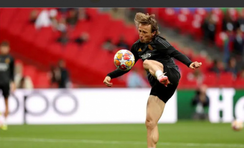 ريال مدريد يختبر مودريتش قبل رحلة أمريكا