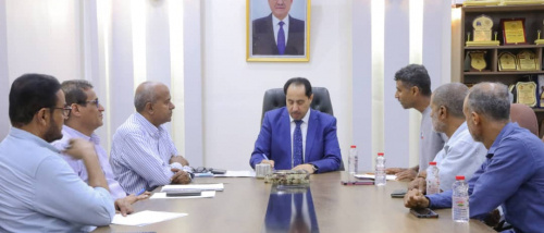 البكري يلتقي مدير مكتب الوزارة بالضالع ويناقش معه قضايا الشباب والرياضيين