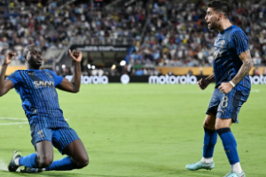 فيفا: فوز الهلال السعودي على مانشستر سيتي الإنجليزي تاريخي ومذهل