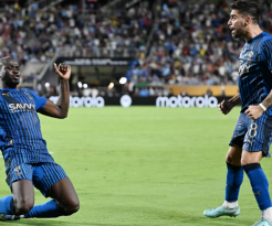 فيفا: فوز الهلال السعودي على مانشستر سيتي الإنجليزي تاريخي ومذهل