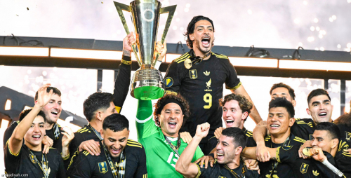 المكسيك تتوج بلقب الكأس الذهبية