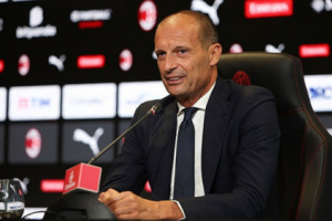 ميلان يستقبل مودريتش في أغسطس