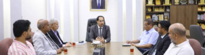 البكري يلتقي مدير عام مكتب الوزارة بوادي وصحراء حضرموت