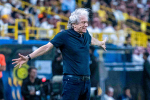 جيسوس يقود النصر بعدما حرمه كأسين