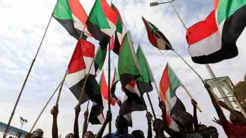   الأفراح تعم السودان بعد الاتفاق على الوثيقة الدستورية