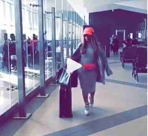 حليمة بولند تشعل مواقع التواصل الاجتماعي بقبعة وشعر مستعار وبفستان يظهر بروز أردافها وصدرها