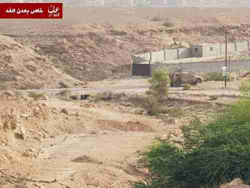   بالصور .. اندلاع مواجهات مسلحة بين الجيش والنخبة على مشارف مدينة عزان بشبوة قبل قليل 