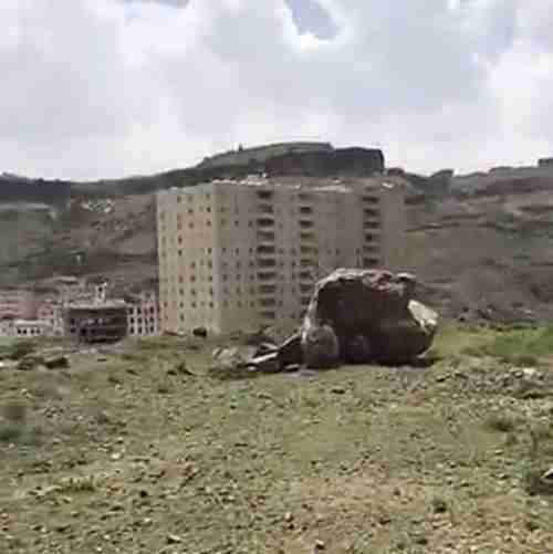 وفيات بإنهيار منزل غربي صنعاء وانهيارات صخرية تشرد سكان عدة مناطق والدفاع المدني يحذر