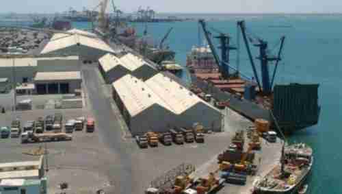 مسؤول حكومي يكشف نتائج التحقيقات النيابية بخصوص وجود ”نترات الأمونيوم“ بميناء عدن