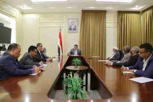 رئيس الوزراء المكلف يتشاور مع حزب الاصلاح بشان تشكيل الحكومة 