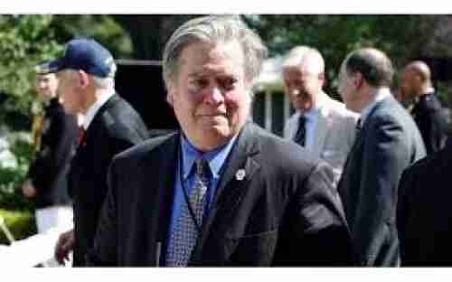 اعتقال مستشار ترامب السابق بتهمة سرقة أموال التبرعات