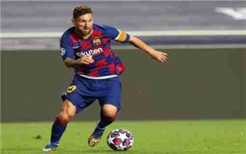 برشلونة يرد على ميسي ويطالبه بالبقاء