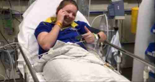 تطبيق الهاتف ينقذ امرأة تعرضت لنوبة أثناء قيادة السيارة