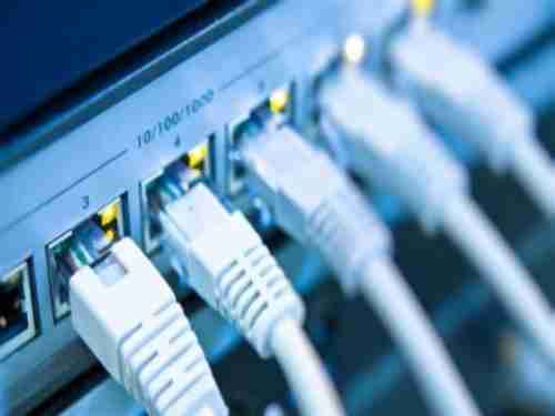 الانترنت تخرج عن الخدمة في 3 محافظات يمنية