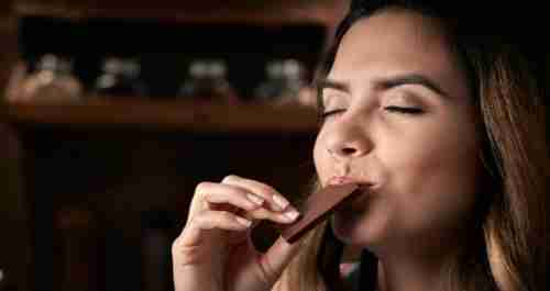 أثر لا يصدق لحبة شوكولا أو زبادي يومياً